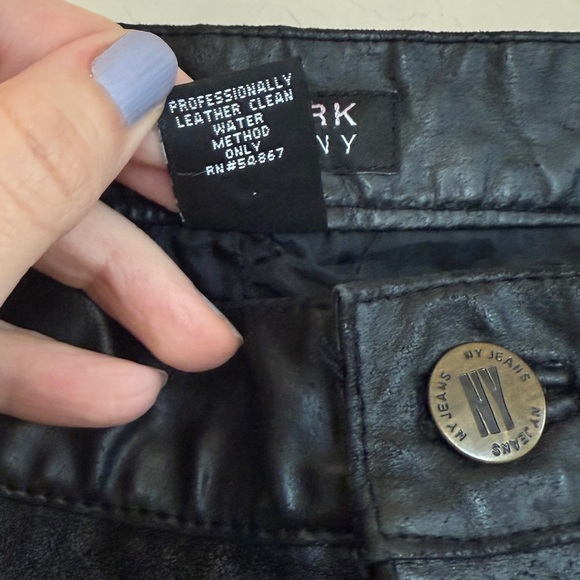 Vintage 90s Genuine Leather Pants NY & CO Straight Leg Black Distressed Women 28 - Picture 9 of 13